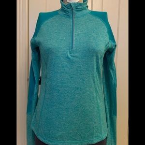 REEBOK ATHLETIC WEAR TOP